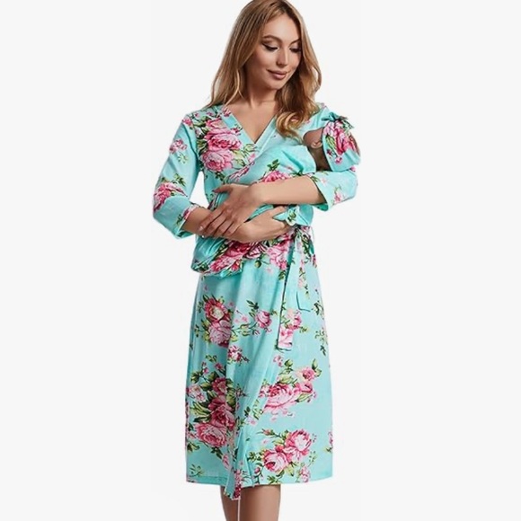 3 PIECE labor/maternity gown, swaddle blanket, and bow - Picture 2 of 13